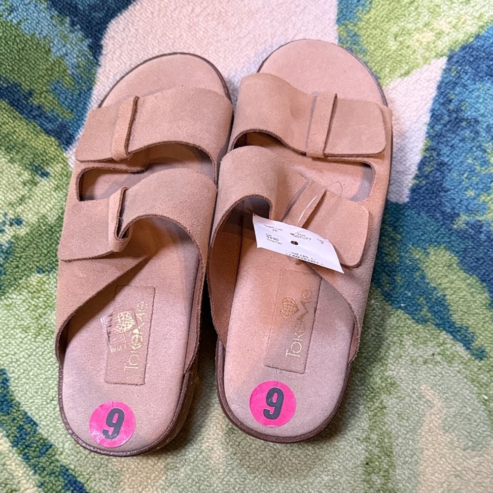 Takeme Tan Women's Sandals